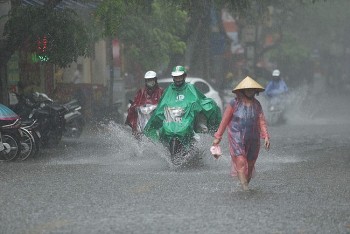 Thời tiết ngày 30/6/2022: Hà Nội mưa rào và dông, cục bộ mưa to