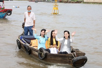 cho noi cai rang diem den hang dau cua du khach khi den can tho