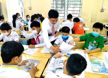 truong thcs dong cuong vinh phuc thay co giao la tai san quy gia