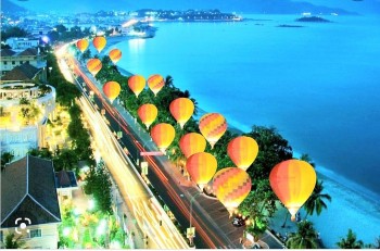 le hoi khinh khi cau tao diem nhan thu hut khach du lich cho thi xa cua lo