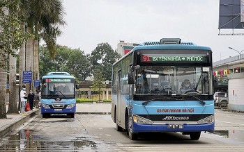 tu 157 xe buyt ha noi van hanh 100 cong suat