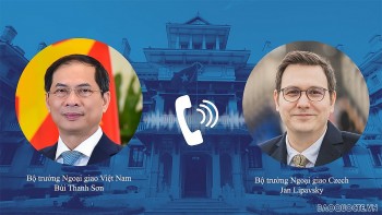 czech thuc day eu xem xet go bo the vang iuu voi thuy san viet nam