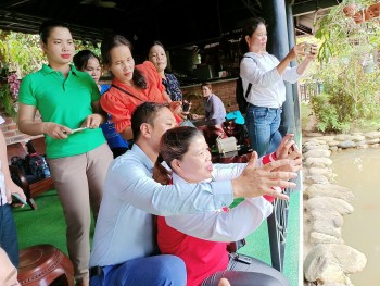 tap huan marketing du lich sinh thai cho cac cong dong dan toc thieu so