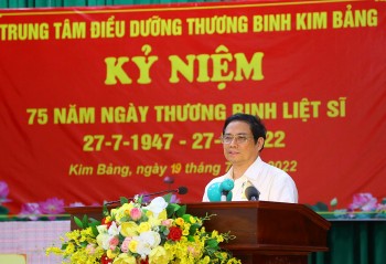 Thủ tướng Phạm Minh Chính đến thăm Trung tâm điều dưỡng thương binh Kim Bảng, Hà Nam