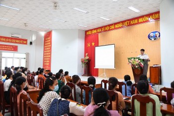 bo tu lenh vung 5 hai quan tuyen truyen bien dao cho can bo hoi vien phu nu tinh kien giang