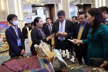 ha noi vieng chan khong ngung phat trien toan dien