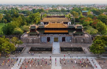 kham pha quan the di tich co do hue