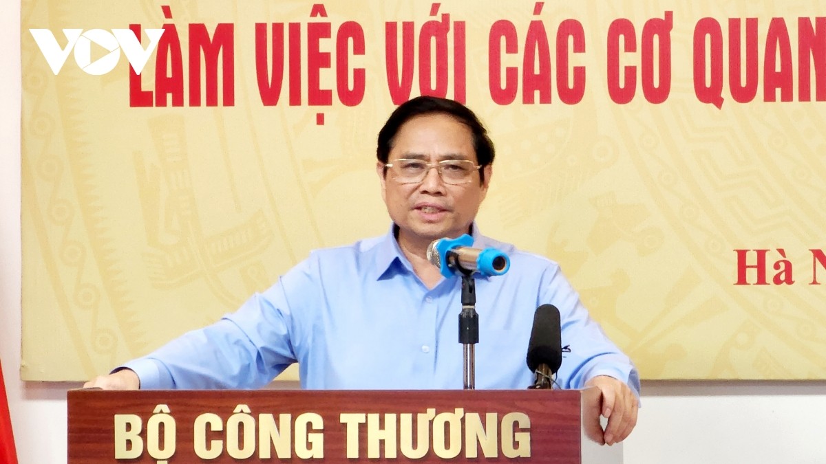 Thủ tướng làm việc trực tuyến về phát triển thị trường nước ngoài