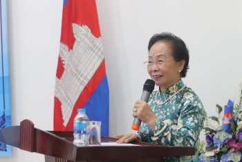 trao 100 suat hoc bong cho sinh vien campuchia