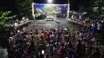 hang tram suat qua den voi tre em mien nui huyen con cuong nghe an