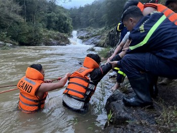 lam dong kiem soat hoat dong du lich mao hiem tu phat
