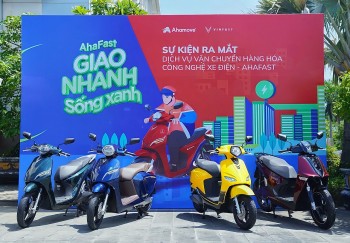vinfast ahamove tung dich vu van chuyen xanh dau tien tai viet nam