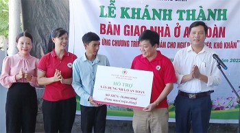 khanh thanh ban giao 08 nha an toan cho cac ngu dan ngheo tinh quang binh