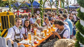 duc tung bung le hoi bia oktoberfest nam 2022