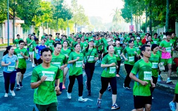 ca mau sap dien ra giai marathon tren duong ho chi minh huyen thoai