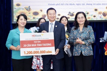 HDBank chung tay cùng TP.HCM hưởng ứng Tháng cao điểm “Vì người nghèo” 2022