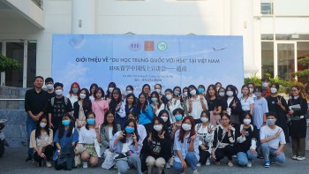 300 hoc sinh sinh vien tim hieu ve du hoc trung quoc