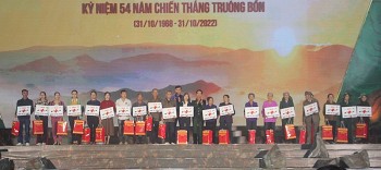 nhieu hoat dong y nghia qua chuong trinh nghe thuat truong bon ban hung ca huyen thoai