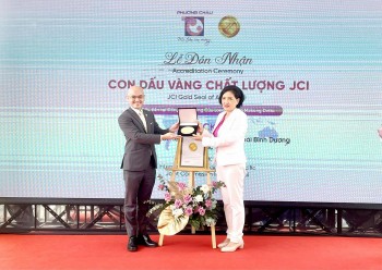 Bệnh viện đầu tiên ở Đồng bằng sông Cửu Long đón nhận chứng nhận danh giá của Hoa Kỳ