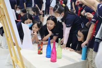 hoa si dan mach mang chuyen phieu luu vao the gioi co tich toi viet nam