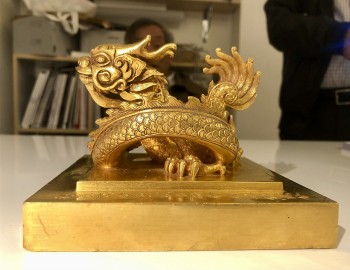 hang dau gia millon phap dong y chuyen giao an vang hoang de chi baocho viet nam