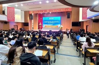 vung 4 hai quan tuyen truyen bien dao cho hoc vien tai chinh