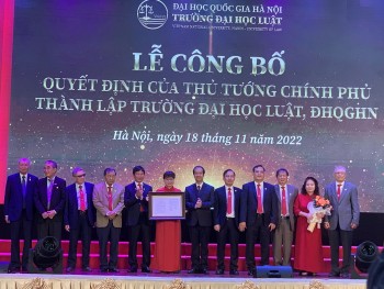 cong bo quyet dinh thanh lap truong dai hoc luat thuoc dai hoc quoc gia ha noi