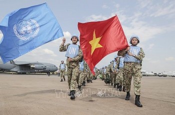 yeu chuong hoa binh la dac diem noi troi trong doi ngoai nhan dan