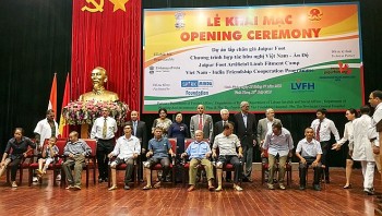 an do ho tro 24 ty dong ky thuat lap chi gia mien phi cho 250 nguoi khuyet tat tai tinh dak lak