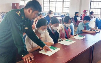 phu song luat bien phong viet nam den voi dong bao vung bien huyen duc co gia lai