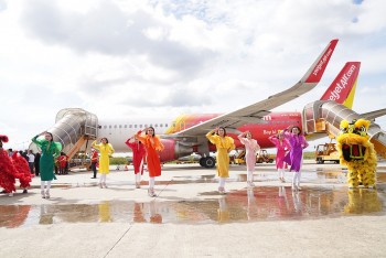 vietjet khoi phuc duong bay thang duy nhat giua da lat va bang coc voi gia chi tu 360000d