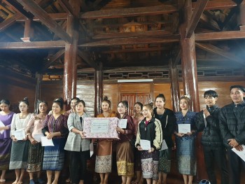 giao luu gap mat voi luu hoc sinh lao dang hoc tap tai lai chau