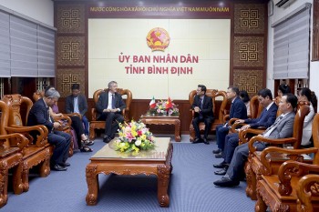 thuc day quan he huu nghi hop tac giua tinh binh dinh voi cac doi tac y