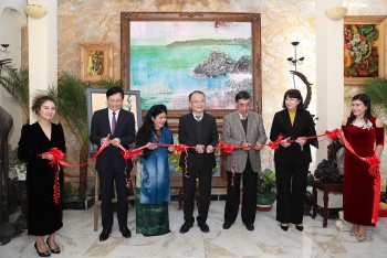 Họa sĩ Văn Dương Thành - Nhà "ngoại giao hội họa" tổ chức triển lãm lần thứ 100