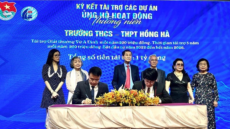 Vận động hơn 70 tỷ đồng hỗ trợ các em học sinh miền núi, hải đảo