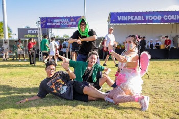 hang nghin khan gia khong ngu voi san khau edm cuc dinh phu quoc united center presents creamfields 2022