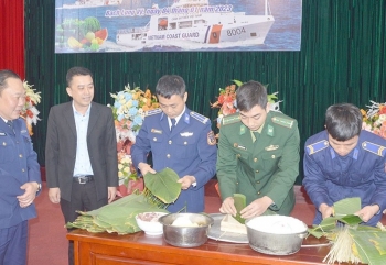 tet som noi huyen dao tien tieu bach long vi