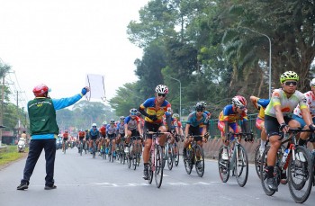 ket thuc mua giai xe dap quoc te truyen hinh binh duong nam 2023 cup number 1 va hanh trinh 7 chang dua day cam xuc