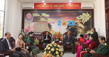 tinh attapu lao tham chuc tet tinh kon tum nhan dip tet nguyen dan quy mao 2023