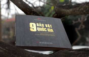 Ra mắt sách song ngữ "9 Bảo vật quốc gia ở Bảo tàng Mỹ thuật Việt Nam"