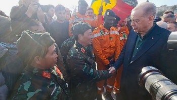 tong thong tho nhi ky den thuc dia cam on luc luong tim kiem cuu nan cua viet nam