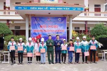 tuyen truyen nang cao nhan thuc phap luat cho ngu dan hoc sinh nam dinh