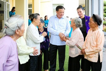 ha noi du kien trao hon 121000 suat qua danh tang nguoi co cong