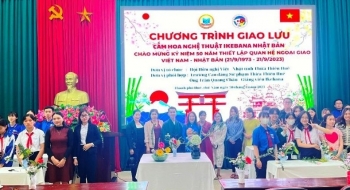 sinh vien viet nam nhat ban trai nghiem nghe thuat cam hoa ikebana