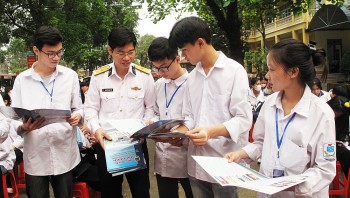 thai nguyen hon 2000 hoc sinh sinh vien duoc tuyen truyen ve chu quyen bien dao