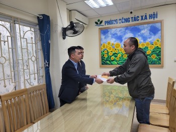 dai dien bao hiem toi tham hoi dong vien cac nan nhan bi tai nan o duong vo chi cong