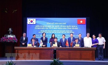 han quoc vien tro 500000 usd cho hoc sinh dan toc thieu so o yen bai