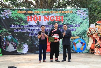 diem ban sin suoi ho lai chau doat giai thuong du lich cong dong asean