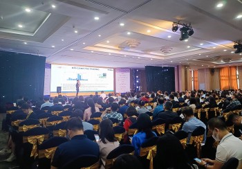 loi song lac quan trong can trong cua nguoi tieu dung tro nen pho bien