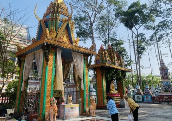 ngam nhung ngoi chua co kien truc doc dao cua nguoi khmer tai soc trang